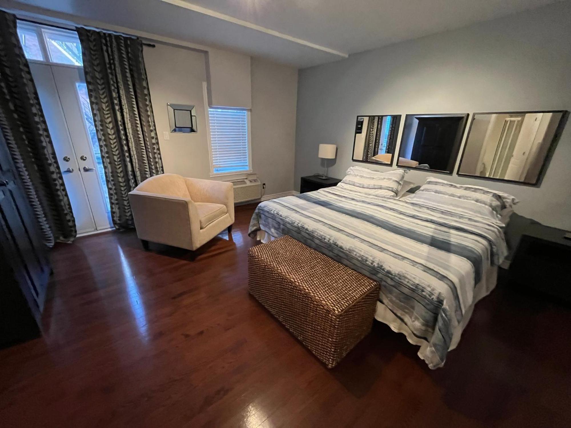 Aparthotelmontreal By Les Terrasses Saint Urbain 2225I2 Zewnętrze zdjęcie